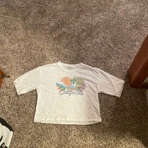 Oversized cropped Hollister graphic tee